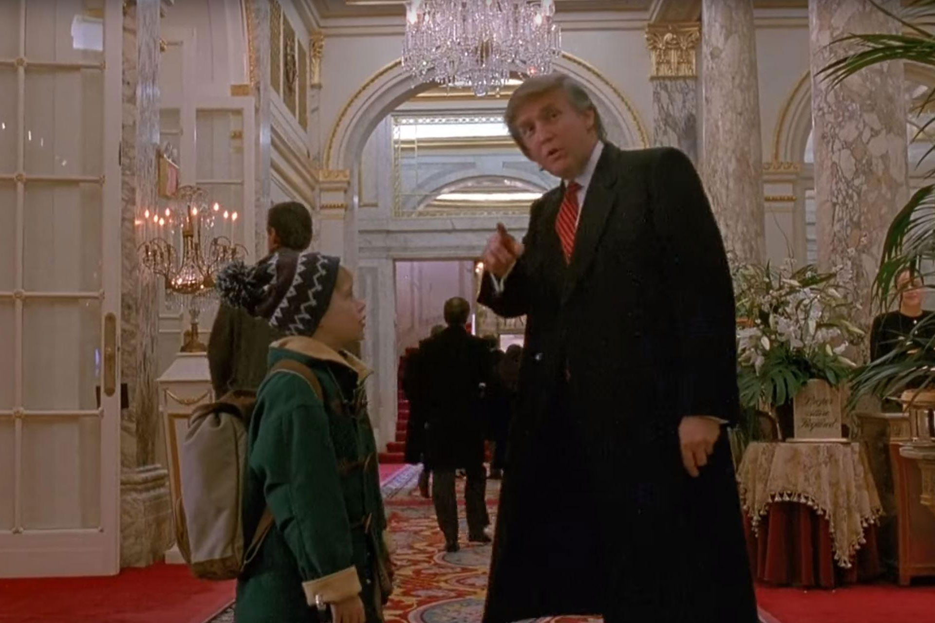 A future president meets the cast of home alone 2