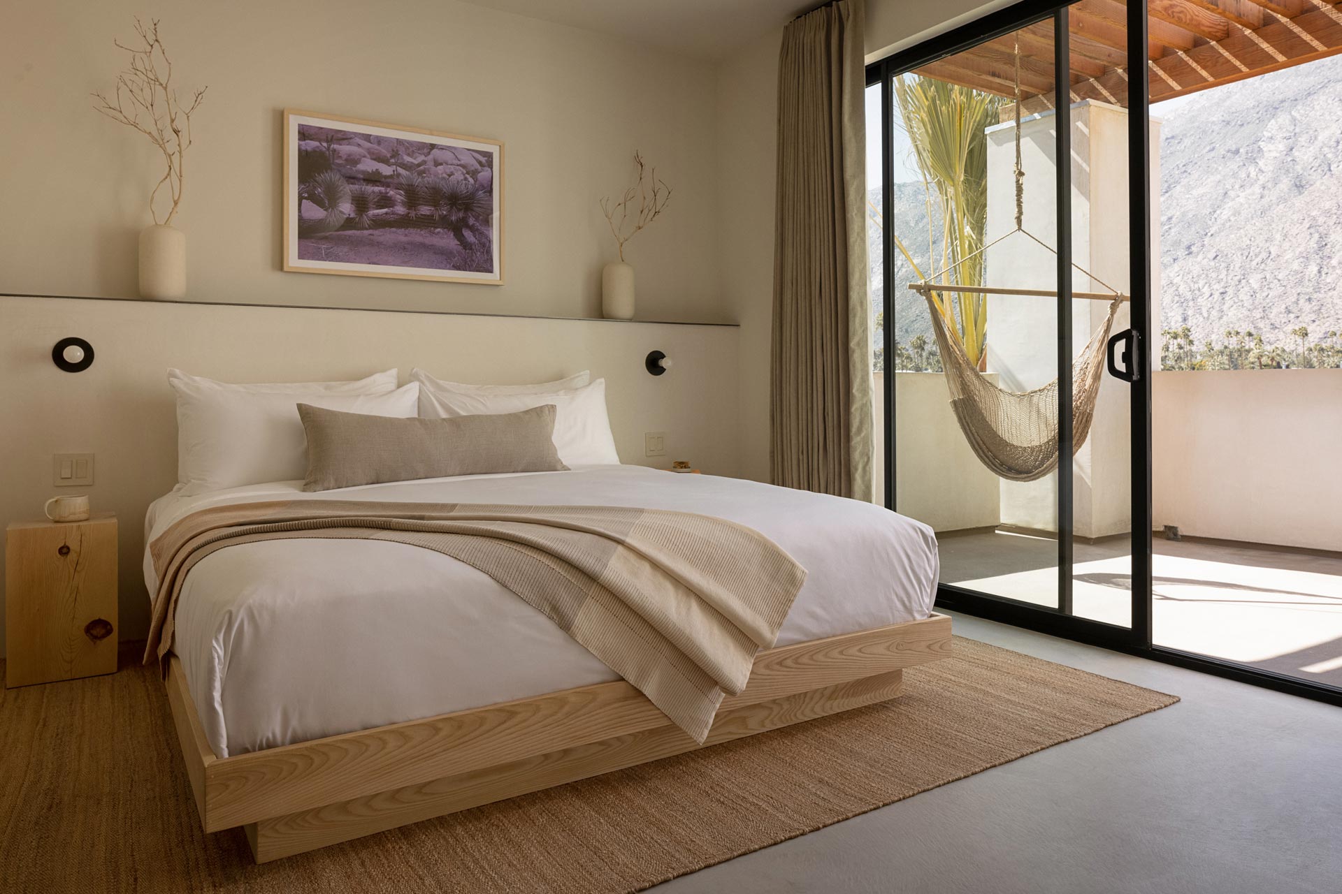 Drift Palm Springs Guestroom