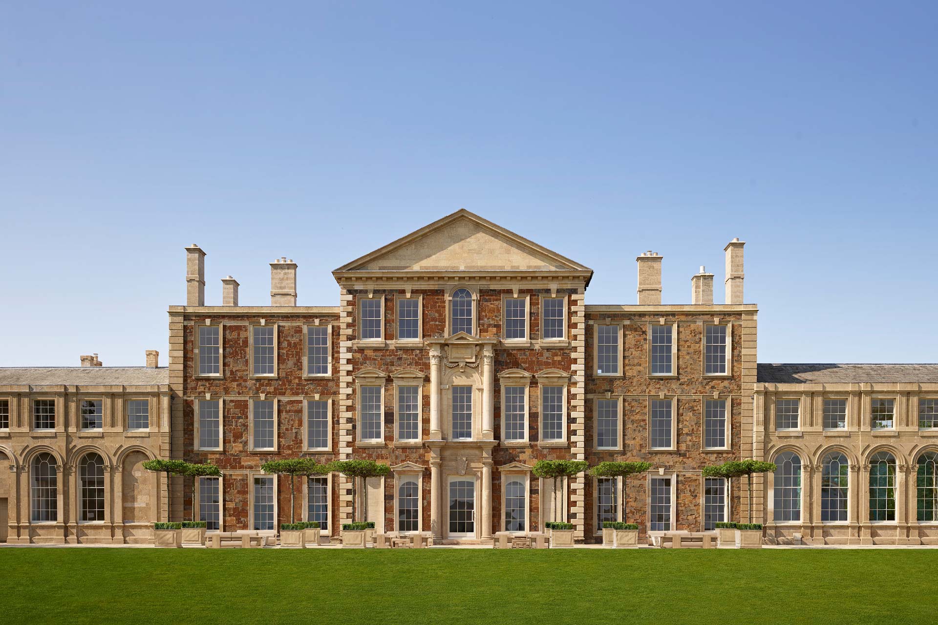 RH England – The Gallery at Aynho Park