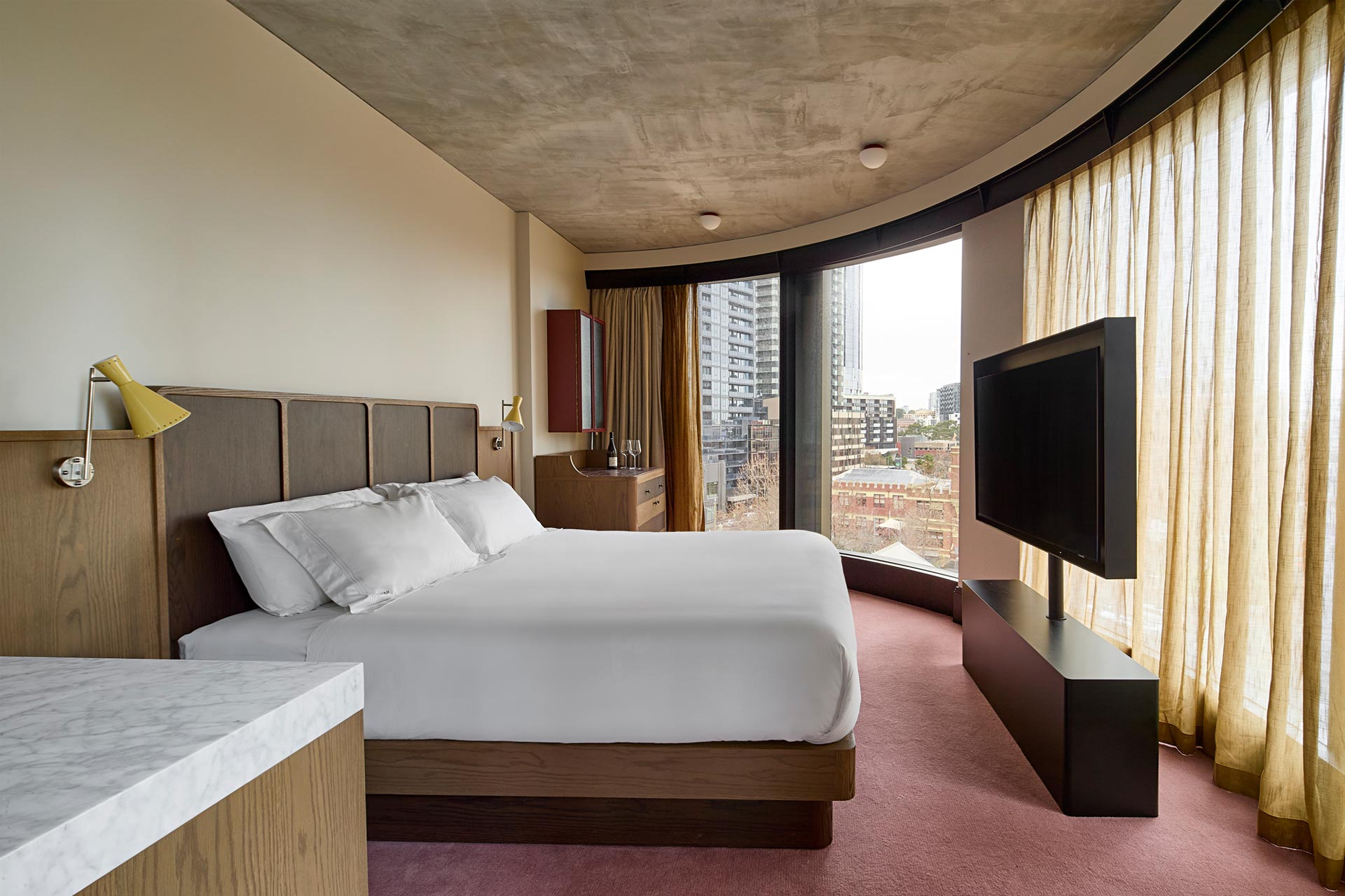 Hannah St. Hotel guestroom