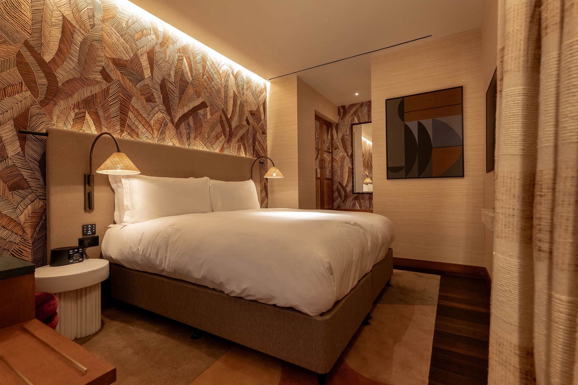 The Trafalgar St James Hotel guestroom