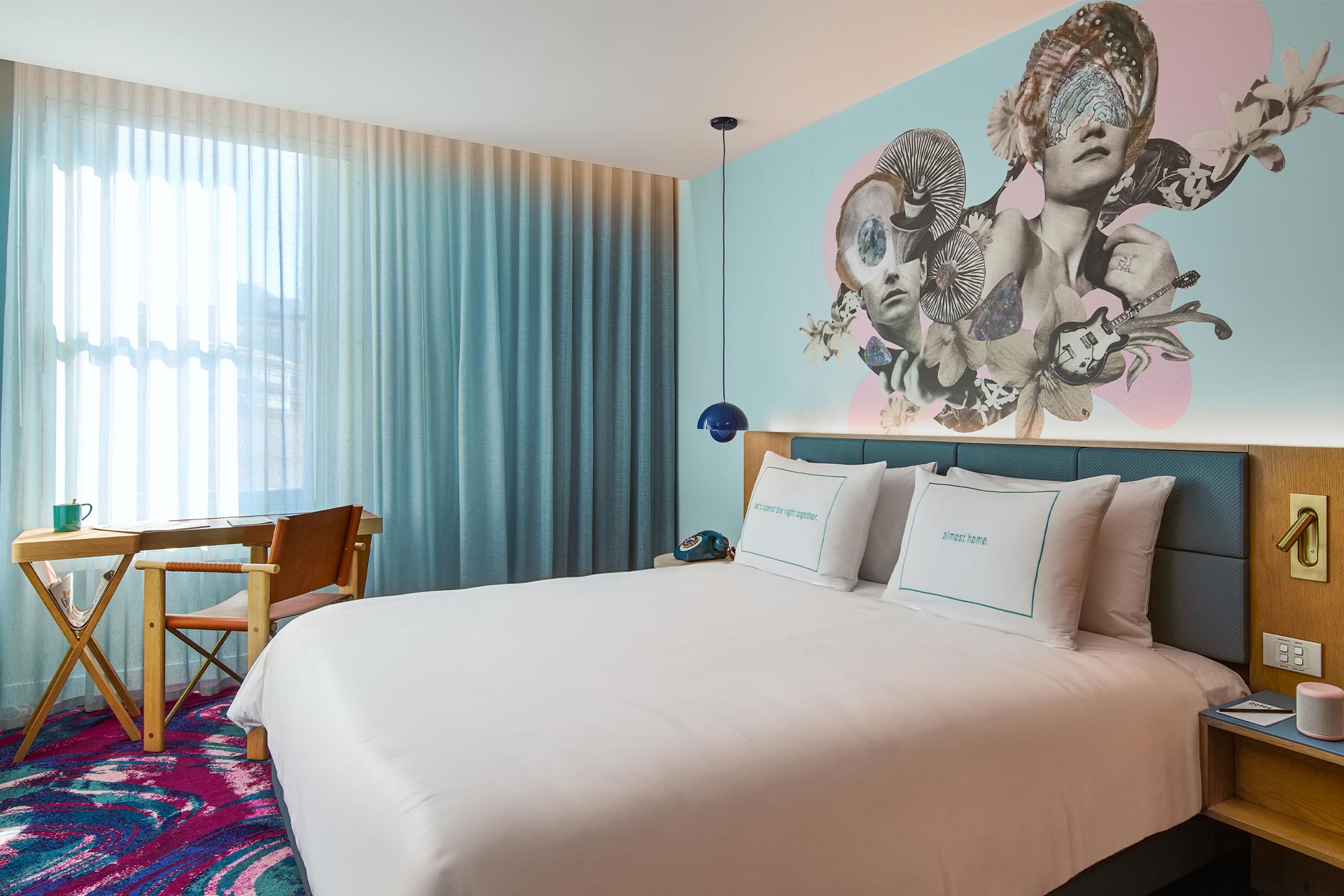 25hours Hotel The Olympia guestroom