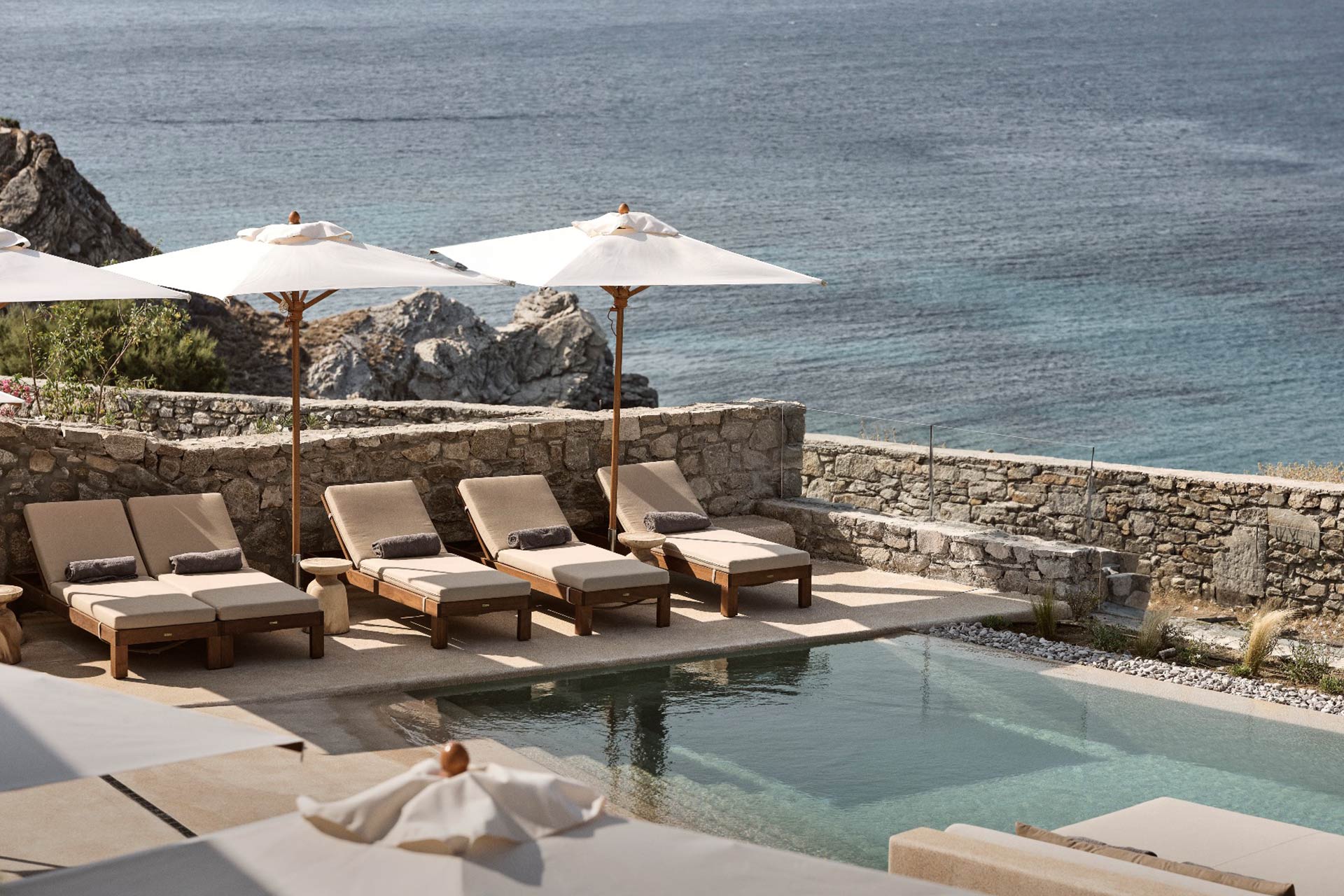 Omeon Mykonos pool