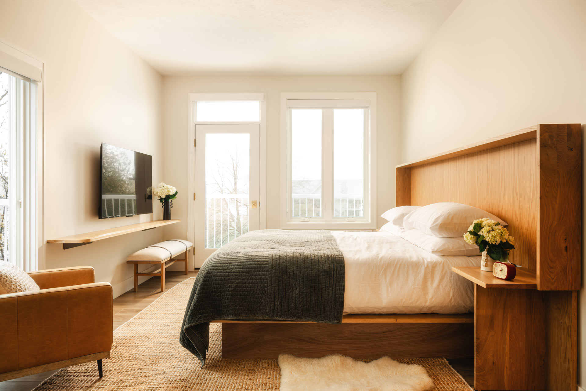 Dexter Hotel guestroom