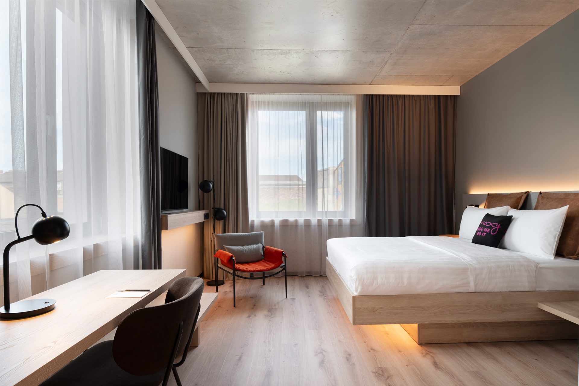 Moxy Budapest Downtown guestroom