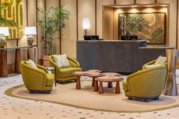 Ka Laʻi Waikīkī Beach lobby