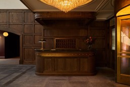 The Grand Saddles Lodge lobby