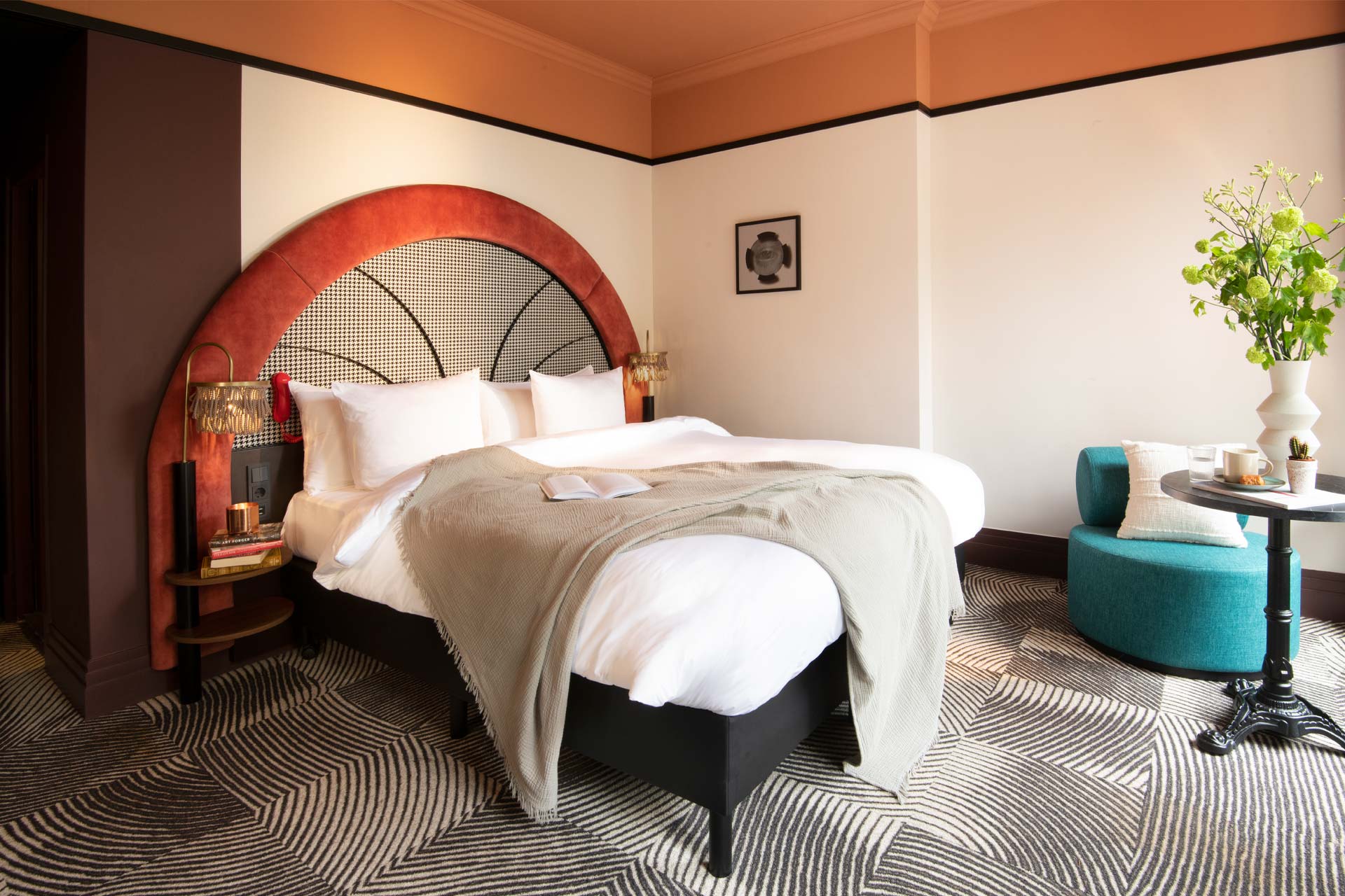 Jan Luyken Amsterdam guestroom