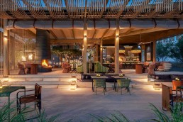 andBeyond Xaranna Okavango Delta Lodge dining